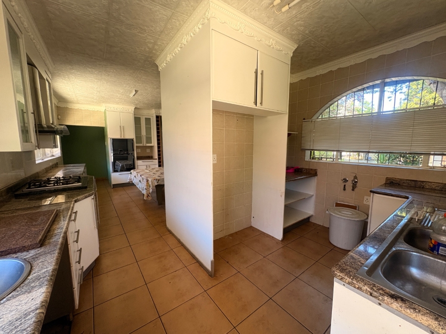4 Bedroom Property for Sale in Flamwood North West